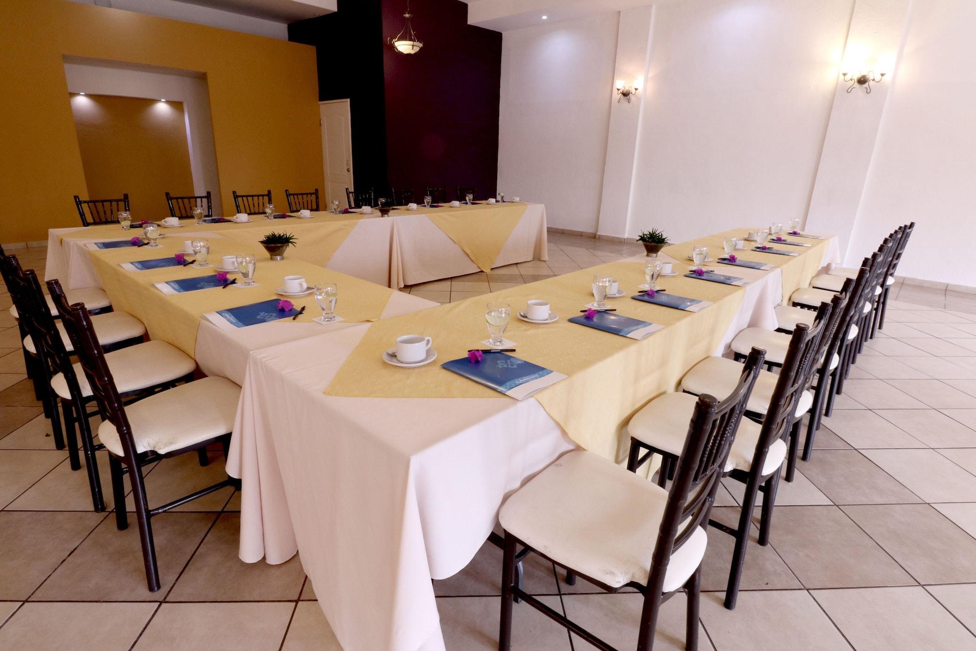 Mision Express Saltillo Kültér fotó